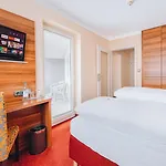 Hotel Isartor 3*