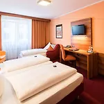 فندق إيسارتور 3*