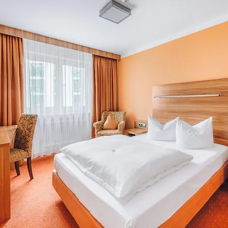 Isartor 3* Munich