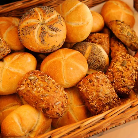 فندق إيسارتور