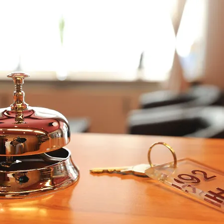 إيسارتور فندق