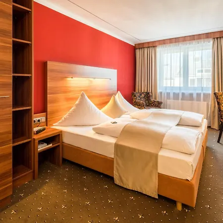 Isartor Hotel 3*
